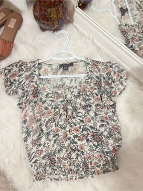 Primark Cream Floral Short Sleeve Peasant Blouse with Coral Accents